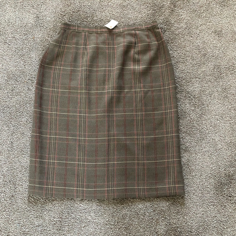 Plaid pencil skirt size 14 New with tags Workwear career